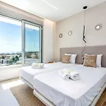בית נופש Vivi Homes - Azure - Sea View - Mountain View - Pool - Garden אסטפונה