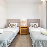 Vivi Homes - Azure - Sea View - Mountain View - Pool - Garden