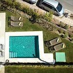 Vivi Homes - Azure - Sea View - Mountain View - Pool - Garden בית נופש *