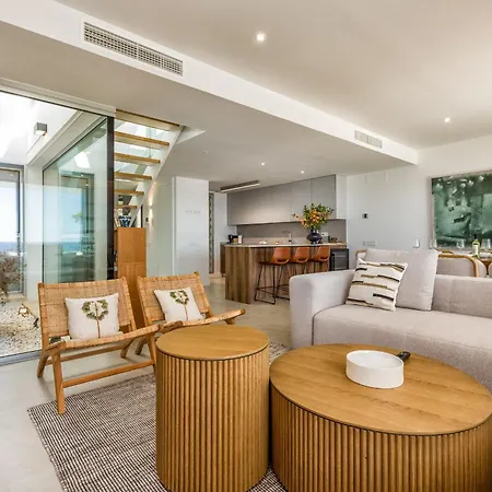 בית נופש Vivi Homes - Azure - Sea View - Mountain View - Pool - Garden