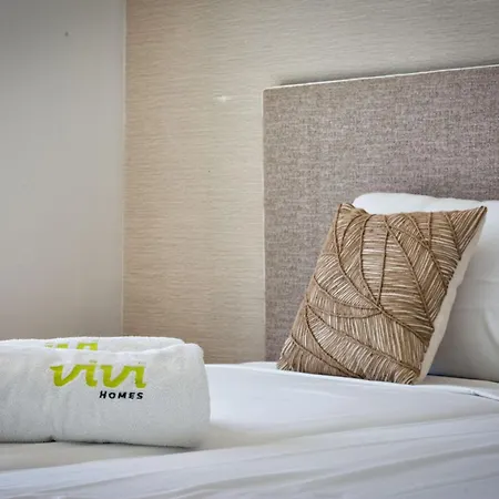 Vivi Homes - Azure - Sea View - Mountain View - Pool - Garden Prázdninový dům