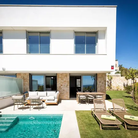 Vivi Homes - Azure - Sea View - Mountain View - Pool - Garden Prázdninový dům Estepona